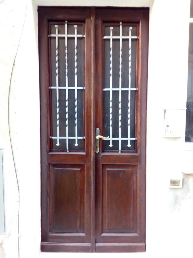 韦尔巴尼亚Eliya'S Place公寓 外观 照片